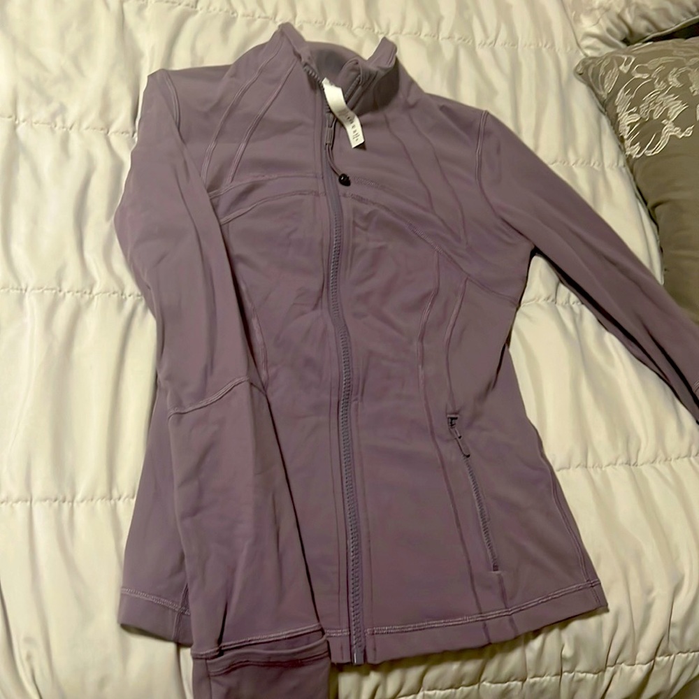 lululemon align jacket never worn! Rare color! size 6
